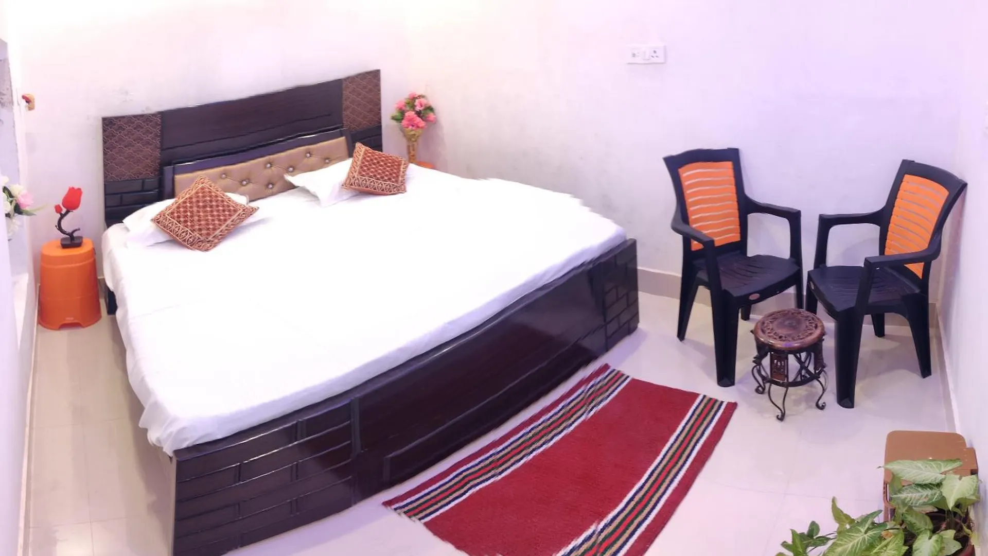 A Shivangan Heritage Home Stay Near Ghat Varanasi Homestay