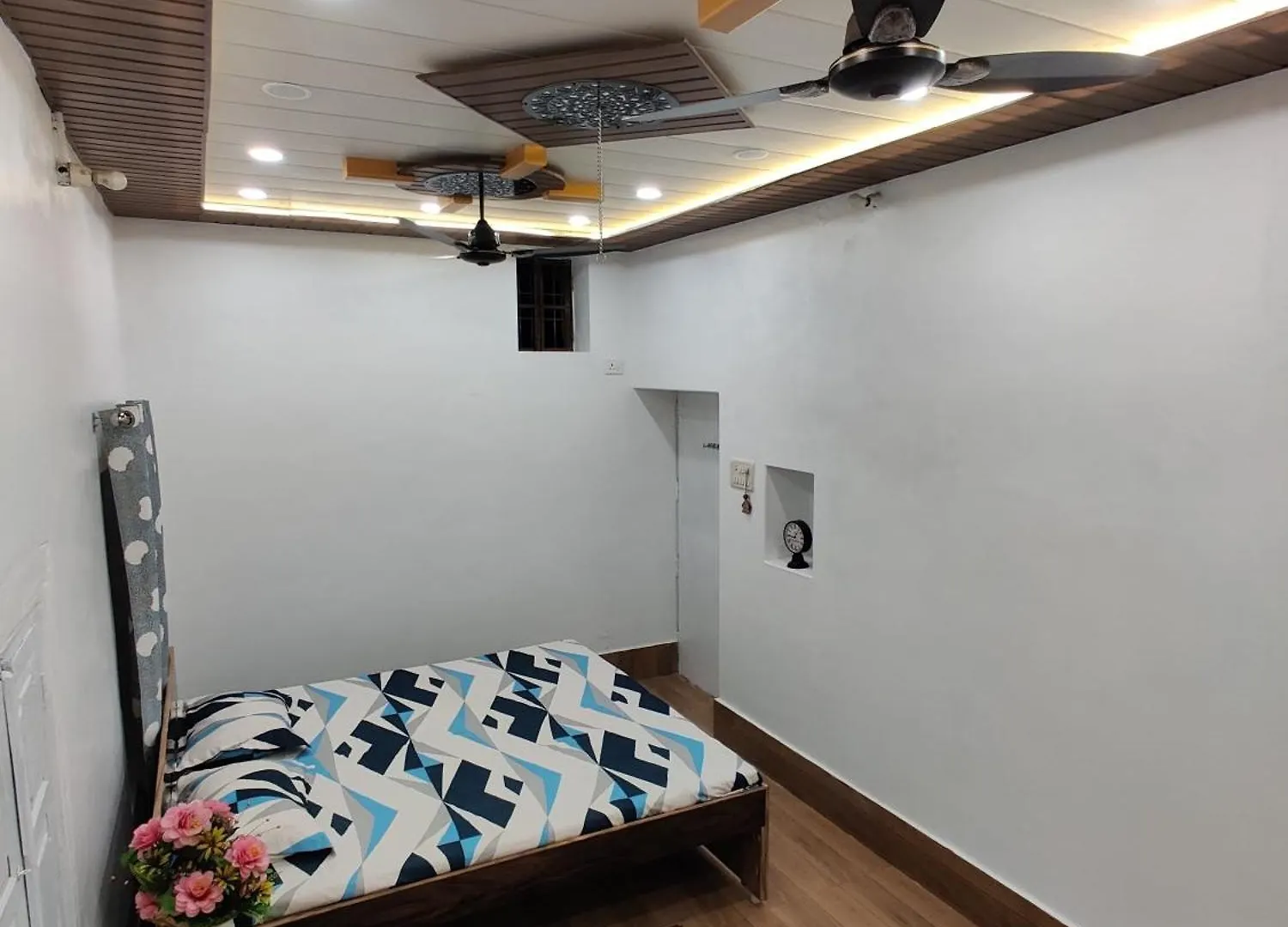 A Shivangan Heritage Home Stay Near Ghat Varanasi Homestay