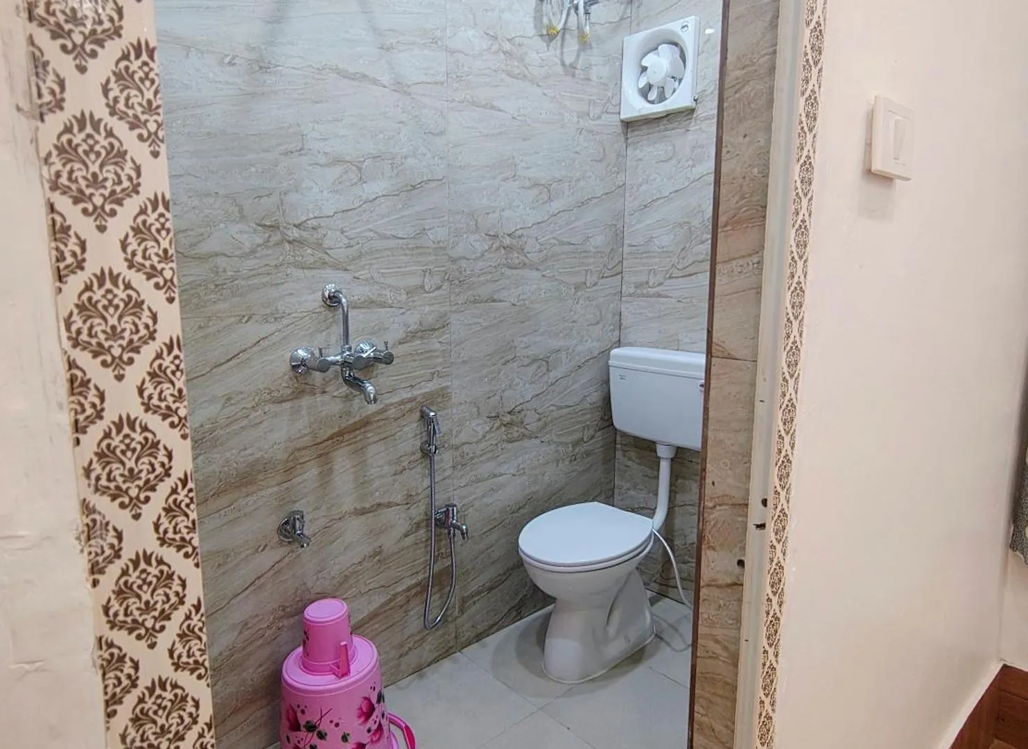 A Shivangan Heritage Home Stay Near Ghat Varanasi Homestay